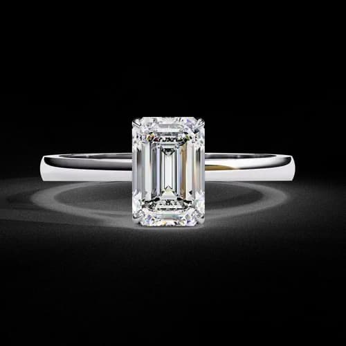Luna Emerald Solitaire