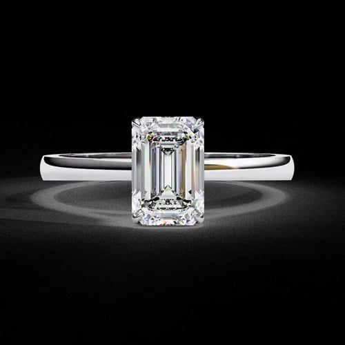 Luna Emerald Solitaire
